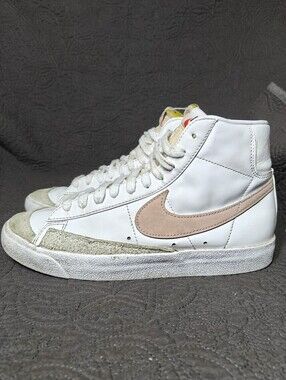 Nike Women's Blazer Mid '77 Vintage White Pink Oxford Swoosh Sneakers Size 9.5